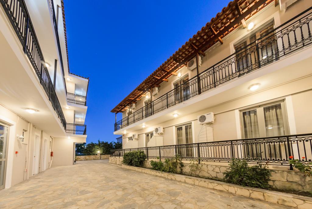 Apartment Karras Livin Laganas